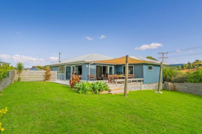 The Blue Rendevous - Whangamata Holiday Home